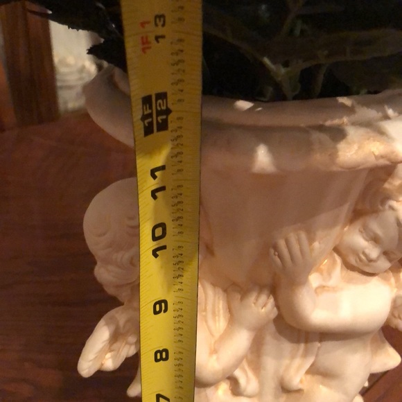 Pottery style Angel vase. Angelic and beautiful. Ivory with rose gold shimmer - Picture 13 of 15